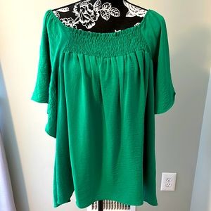 🧡🍁🧡 Look regal in this Emerald Green short sleeve smocked top 2X by ChicSoul